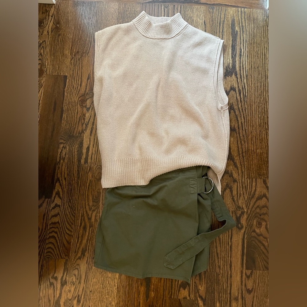 Urban Outfitters small green skirt
